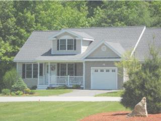 21 Candleridge Cir, Hudson, NH 03052-2649