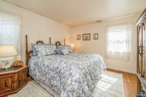 23 Meadow Ln, Hackettstown NJ  07840-4115 exterior