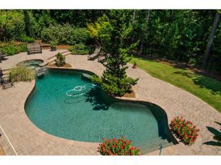 1050 Lake Shore Overlook, Alpharetta, GA 30005-6984