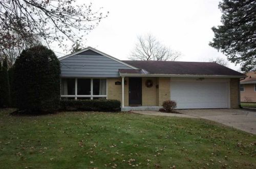 1206 Mayfair Pl, Rockford, IL 61107-3653