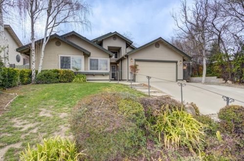 236 Cheyenne Dr, Lake Nacimiento, CA 93446-2974