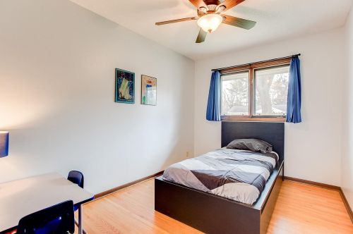 165 Hawes Ave, Saint Paul MN  55126-6205 exterior