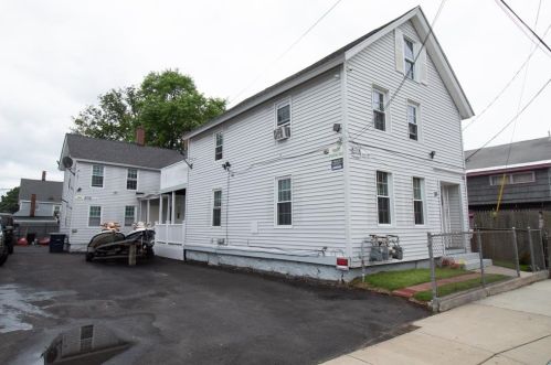 39 Palm St, Nashua, NH 03060-3212