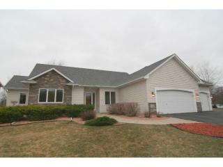2525 Brinkhaus St, Chaska, MN 55318-1565