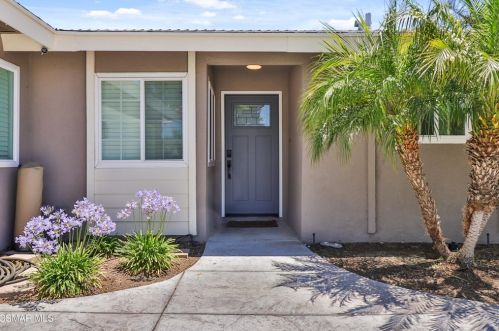 1460 Hilgard Ave, Simi Valley, CA 93065-3933