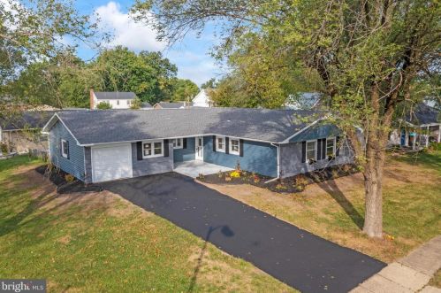 3 Gamewell Ln, Willingboro, NJ 08046-3007