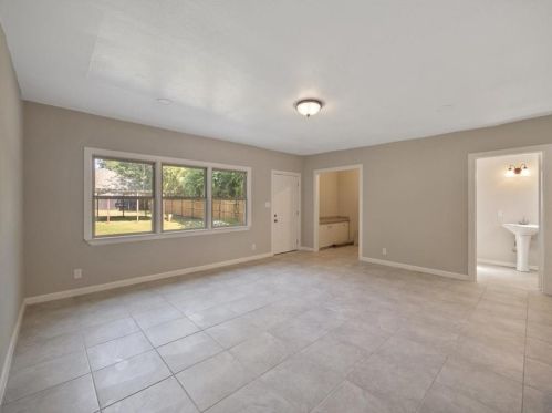 2608 Marlin St, Fort Worth TX  76105-4440 exterior