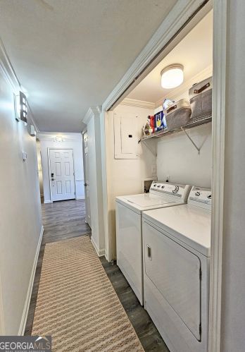 83 Montre Sq, Atlanta GA  30327-4046 exterior