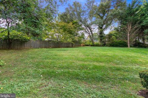 4 Locksley Ct, Silver Spring MD 20904-6321 exterior