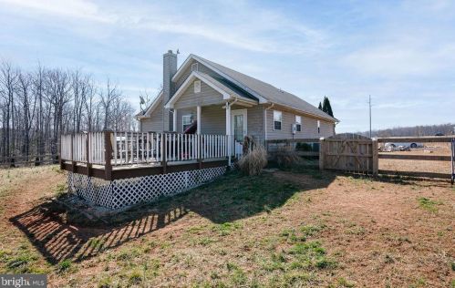 8733 Whites Ln, Spotsylvania, VA 22551-5699
