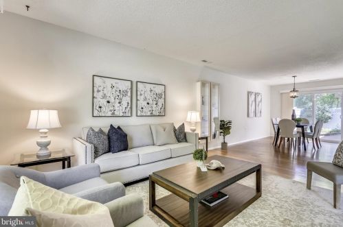 2 Finsbury Park Ct, Silver Spring, MD 20906-1411