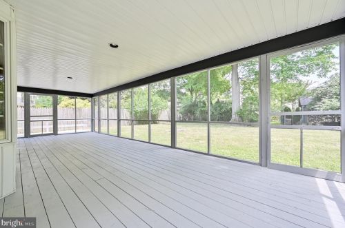 255 Hopkins Rd, Haddonfield NJ 08033-3062 exterior