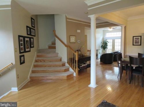 6240 Levi Ct, Springfield VA  22150-7800 exterior