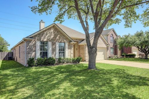 8917 Sungate Dr, Pearland, TX 77584-3200