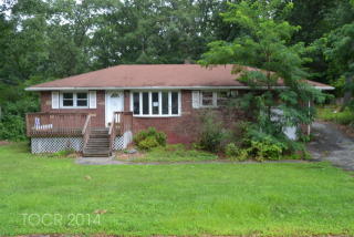 49 Hillside Dr, Bloomingdale, NJ 07403-1530