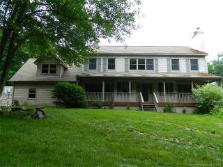 429 Gilead St, Hebron CT  06248-1313 exterior