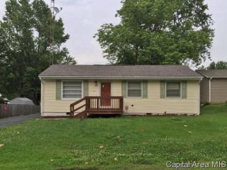 224 3rd St, Riverton, IL 62561-8175