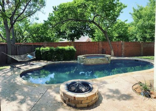3040 Elm River Dr, Fort Worth, TX 76116-0697