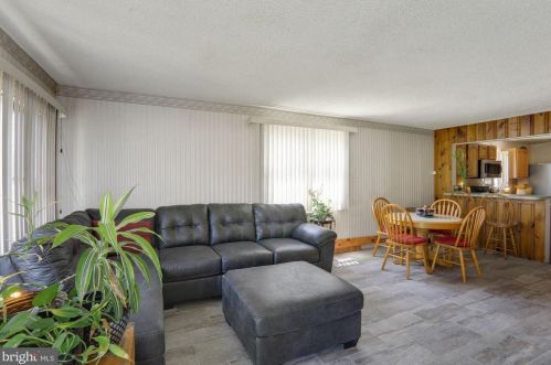 7537 Pleasant Ave, Camden NJ 08110-3536 exterior