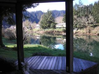 447 Aldersprings Rd, Waldport, OR 97394-9761