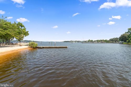 26 Sunset Dr, Severna Park MD 21146-3230 exterior