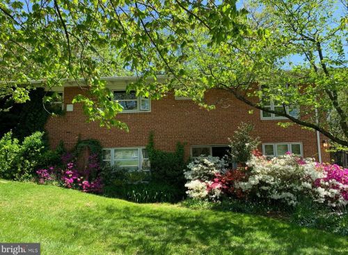 1809 Barbee St, Mc Lean, VA 22101-5213