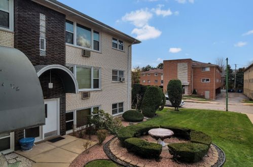 5947 Odell Ave, Chicago, IL 60631-2379