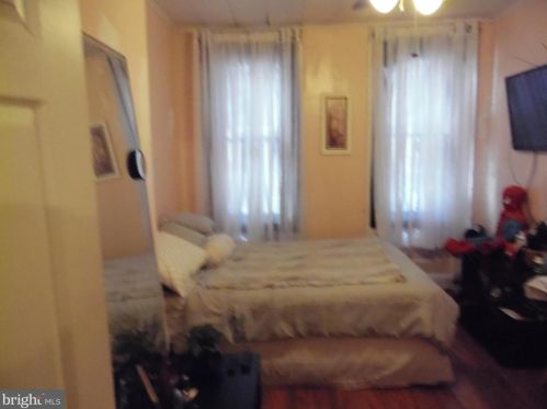 2241 Hancock St, Philadelphia PA  19133-3719 exterior