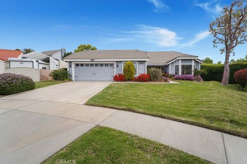 2146 Oakhurst Ct, Upland, CA 91784-7919