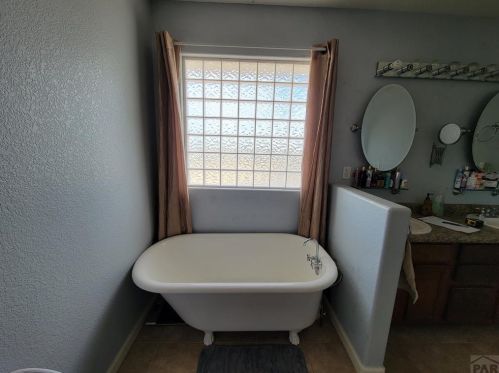 1132 Shenandoah Dr, Pueblo CO  81007-6417 exterior