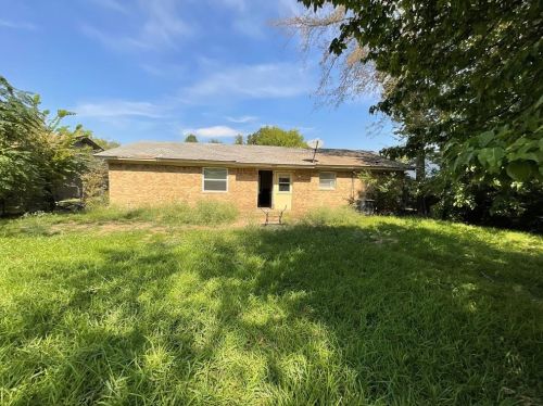 1430 Greencove Dr, Garland TX 75040-5938 exterior