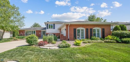 8041 Meadowbrook Ln, Orland Park, IL 60462-4974