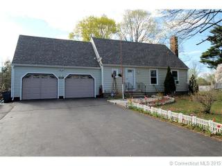 461 Yale Ave, Meriden CT  06450-6880 exterior