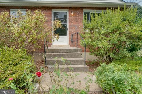 14512 Colchester Rd, Woodbridge, VA 22191-3020