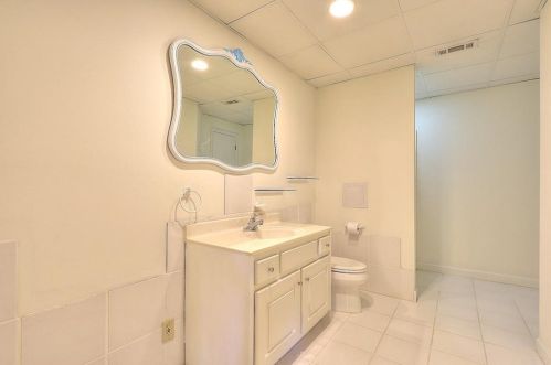 4086 Haverhill Dr, Atlanta GA  30342-3818 exterior