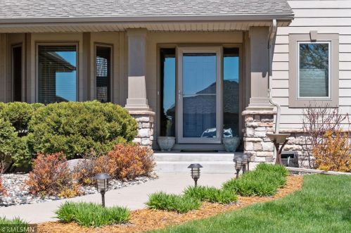 1634 Sandbar Cir, Minnetrista, MN 55387