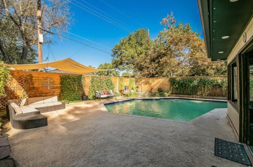 3519 Bangor Ct, Irving TX  75062-7412 exterior