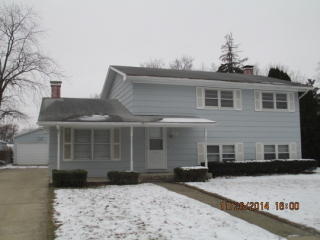 1905 Kevin Dr, Boulder Hill, IL 60538-1017