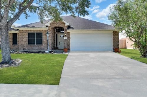 5118 Blanco Dr, Pearland, TX 77584-1434