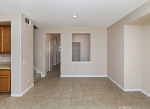 18477 Hollowtree Ln, Riverside CA  92504-9467 exterior