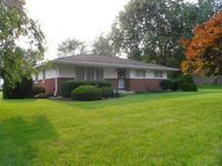 545 Edgewood Dr, Circleville, OH 43113-1167