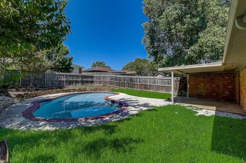 1629 Merrimac Trl, Garland TX  75043-1319 exterior