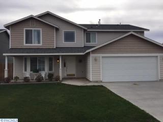 8414 Oliver Dr, Pasco, WA 99301-9587