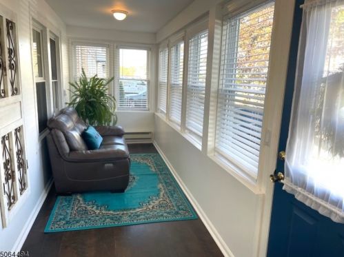 32 Lakewood Ter, Bloomfield, NJ 07003-3722