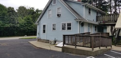 58 Norwich Rd, Quaker Hill CT  06375-1127 exterior