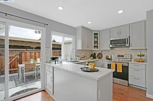5484 Don Juan Cir, San Jose, CA 95123-3151
