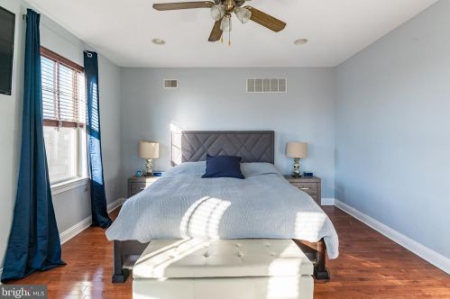 1143 20 St, Philadelphia PA 19146-2946 exterior