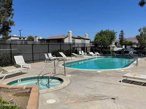 6491 Stoney View Ln, Simi Valley CA  93063-6422 exterior