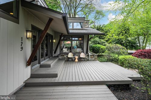 179 Longview Dr, Princeton NJ  08540-5639 exterior