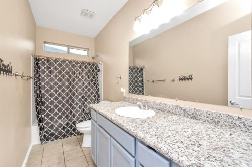 843 Honeysuckle Vine Dr, Richmond TX 77469-4800 exterior